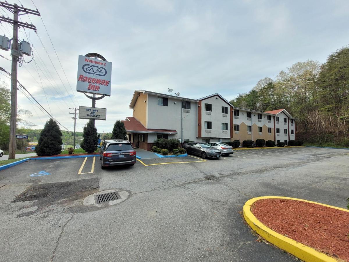 Raceway Inn Martinsville Exterior photo