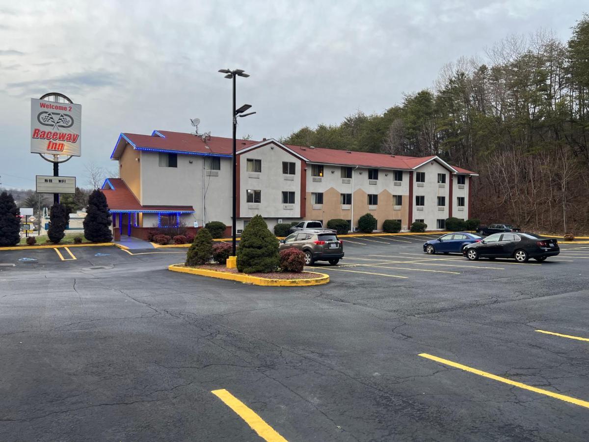 Raceway Inn Martinsville Exterior photo